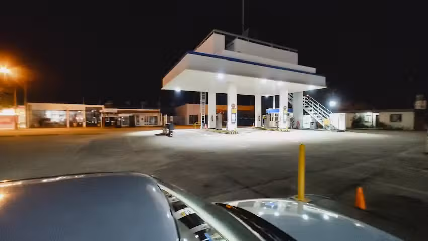 YPF – GNC – Pilar – Grupo Pignatta