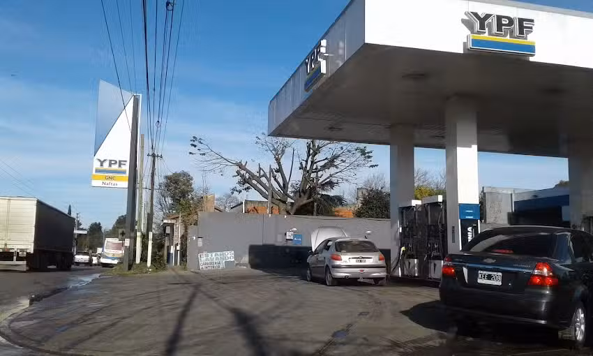 YPF NUEVA BARATOK S.A