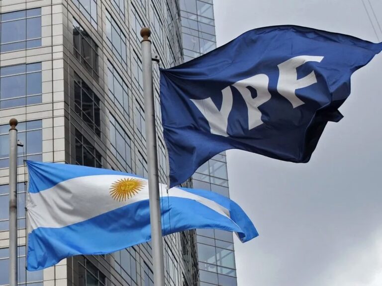 Chevron: La Historia del Gigante Petrolero