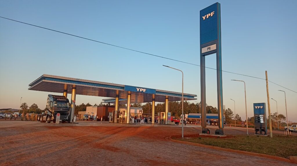 La Misión de YPF: Mucho Más que Combustible