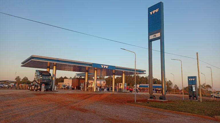 La Misión de YPF: Mucho Más que Combustible