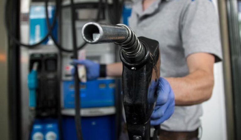 Análisis del Aumento de Nafta en Marzo de 2025