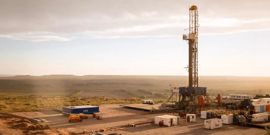 ¿Por qué el tribunal de EE.UU. suspendió temporalmente la entrega del 51% de las acciones de YPF?