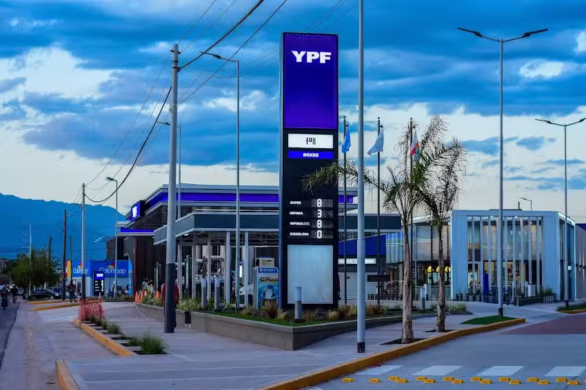 YPF- TRENTO y CIA SRL