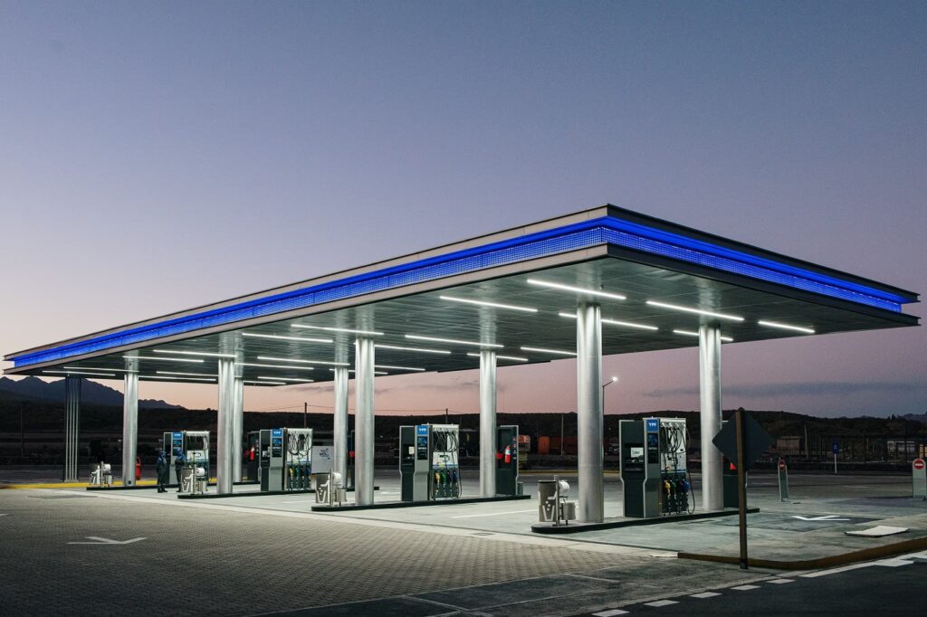 YPF en Uspallata: La Energía en la Ruta de la Historia